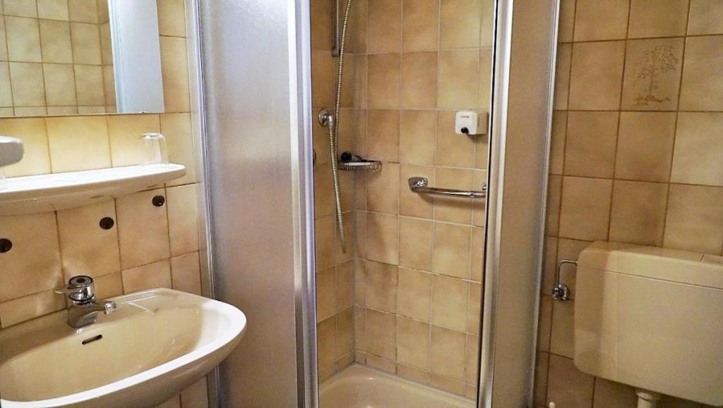Hotel Zum Goldenen Ochsen مايكامير المظهر الخارجي الصورة