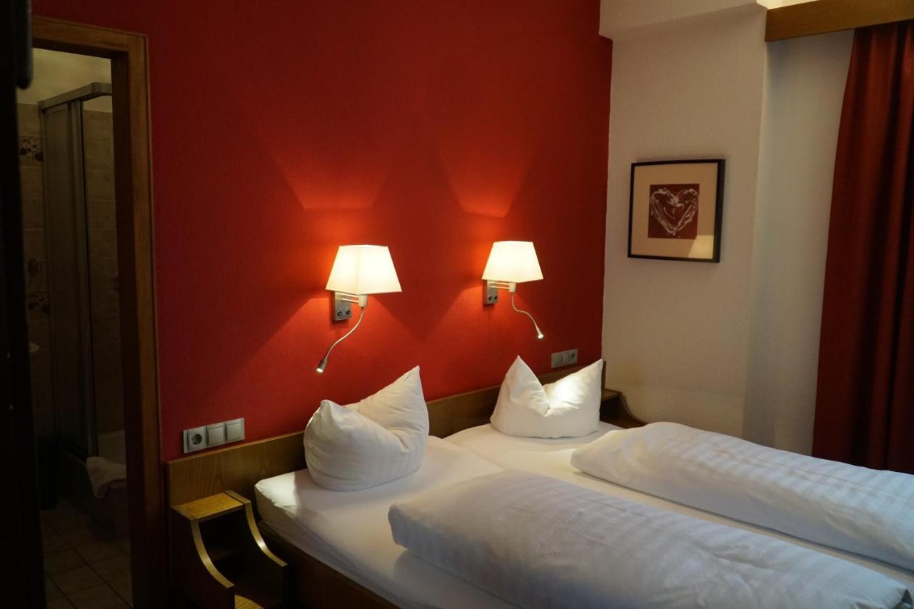 Hotel Zum Goldenen Ochsen مايكامير المظهر الخارجي الصورة